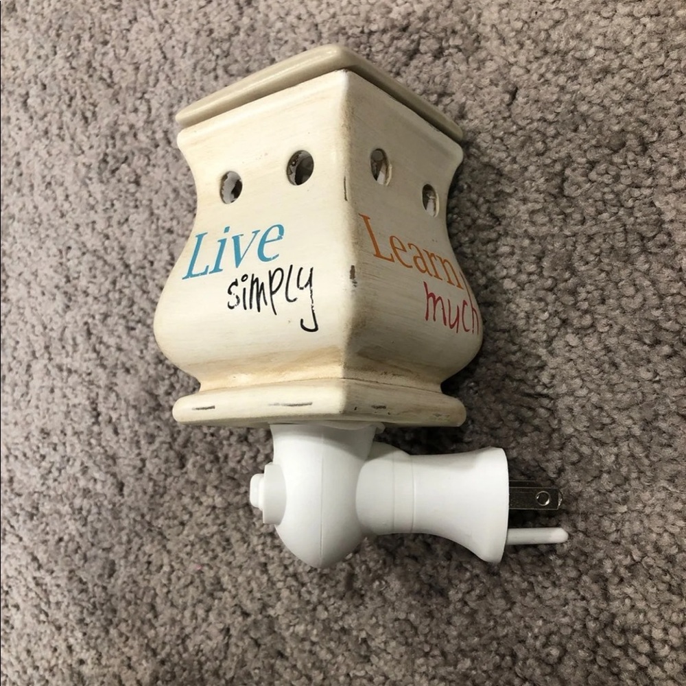NWOT Wall plug air freshener